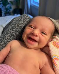 the pretty parts of work that make it to the gram 😋