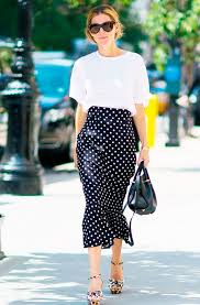 Camisa De Poa Feminina Como Usar Apesar De Nunca Sair De Moda A Estampa De Poa Esta Super Em Alta Neste Outono Inverno Sempre Elegante Com Toque Classico Pode Moda De Trabalho Moda Looks