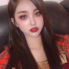 Maybe you would like to learn more about one of these? Aisha Pics On Twitter Selca Queen ì•„ìƒ¤ Aisha Everglow Kpop