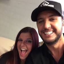 Renee Vitale's Instagram, Twitter & Facebook