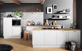 Breda Weiss Poduktlinie Classic Hackerkuchen Hacker Kuchen Kuchenplanungen Classic Landhaus Moderncoun Hacker Kuchen Haus Kuchen Kuche Landhaus Modern