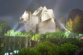 Gottfried böhm, sohn des großen kirchenbaumeisters dominikus böhm, dramatisierte über der historischen stadt den wert der demokratie durch rohen beton. Gottfried Bohm Im Alter Von 101 Jahren Gestorben Kreis Mettmann Velbert Erkrath