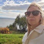 Eileen Simard's Instagram, Twitter & Facebook