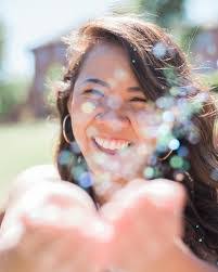 Kim Tadlock's Instagram, Twitter & Facebook