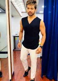 His favorite food grilled chicken. Himesh Reshammiya Net Worth Age Family Wife Biography And More