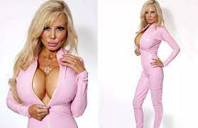 Barbie obsessed Blondie Bennett - Mirror Online