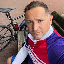 Brendan Riding is fundraising for Glass Door