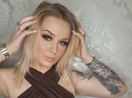 Onlyfans: So viel Feminismus steckt tatsächlich in der  Social-Media-Plattform