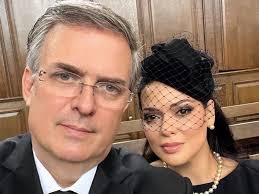 Rosalinda Bueso, la hondureña que estuvo presente en el funeral de Estado  Isabel