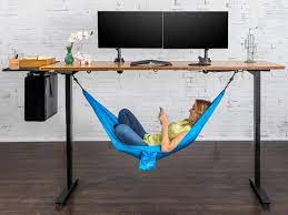 Seems like he had his office convert from vertdesk to uplift in 2016~. The 5 Best Standing Desks And Converters To Add Ergonomics And Mobility To The Workday Techrepublic