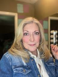 This is Awesome SHE SAID………🤔 “ IM SORRY IF THE COLOR OF MY SKIN DEFINES  WHO I AM TO YOU “!