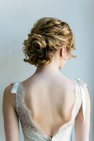 Coiffure cheveux mi long mariage coiffure mariage cheveux long coiffure de mariage chignon inspiration coiffure mariage belle coiffure coiffure facile coiffure simple accessoire coiffure coiffure mariée. 50 Idees Pour Votre Coiffure Mariage Cheveux Mi Longs Archzine Fr