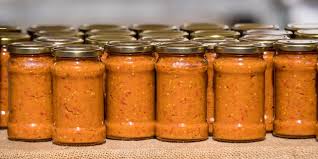 În acest caz este un preparat sterilizat, de tip conservă de legume care poate fi. Retete De Zacusca Sfatul Bucatariaioanei Ro