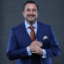 Ryan Gerisch (@bluethunder29)