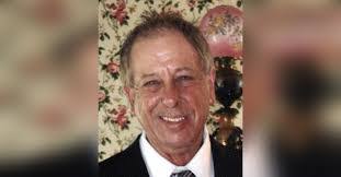 Linda Buzbee's Instagram, Twitter & Facebook