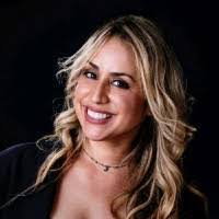 Davina Ortiz's Instagram, Twitter & Facebook