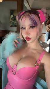 Solene Velvet - Free pics, galleries & more at Babepedia