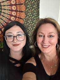 Teresa Forrest's Instagram, Twitter & Facebook