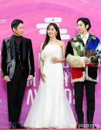 _please like, subscri̇be comment & share this video _____tags:방탄소년단,wings,bts live taoyuan,bts taoyuan live 2018,bts taoyuan 2018,b. Believe Sg On Twitter Hq Pic 190115 Seoul Music Awards 2019 Mc Heechul On The Red Carpet So Kind Giving His Coat To His Co Mc 4p Cr As Tagged Https T Co Kc0iy6j48y