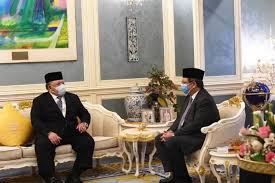 Protokol majlis perhimpunan rasmi hari rabu. Photo Gallery Category Raja Perlis Terima Sembah Menghadap Menteri Komunikasi Dan Multimedia Di Istana Arau Perlis Pada 8 April 2021 Image Raja Perlis Terima Sembah Menghadap Menteri Komunikasi Dan Multimedia