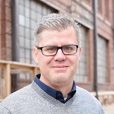 Lee Gatlin Email & Phone Number