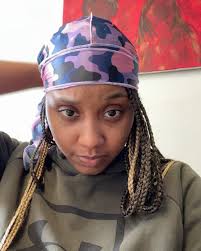 As I'm preparing for my second-last show at Uni I thought it would be fun  to show a little bit of my process🤍 A necessity for me to get into the  mindset