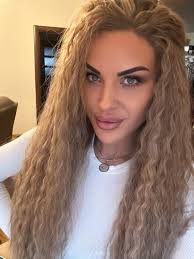 Afro Peruka- świetna alternatywa dla Afrolokow. Wygodna i łatwa w  aplikacji❤️ Włoski mięciutkie, przyjemne w dotyku 🥰 Peruki robię  indywidualnie pod klientkę