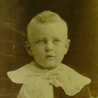 Silas Mercer's Instagram, Twitter & Facebook