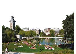 Guide de 200 toilettes accessibles au public », de cécile briand editions attila 150 pages, 8,50 € en vente dans toutes les librairies. Ou Faire Pipi En Plein Paris Technikart