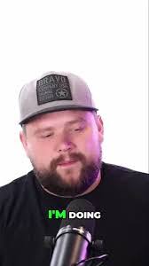 Ginger Rapp's Instagram, Twitter & Facebook