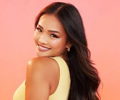 Jenn Tran to star in 'The Bachelorette' Season 21