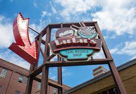 Outdoor Sign Company Near Me Business Signs Sign Company Business Signs Outdoor