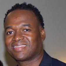 Arnold Ragas's Instagram, Twitter & Facebook