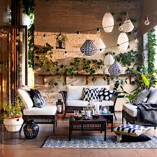 Urigen Gemutliche Sitzgelegenheit Auf Der Eigenen Terrasse Terrassenmobel Schwarze Korbmobel Fur Den Ausse Sitzgelegenheiten Balkon Dekor Terrassengestaltung