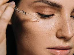 They can also result in a reduction of the appearance of fine lines as for what vitamin c serum benefits the formula offers, the serum will leave your skin visibly brighter and more radiant in just one week. Vitamin C Serums Get Rid Of Fine Lines Wrinkles Signs Of Maturing Most Searched Products Times Of India