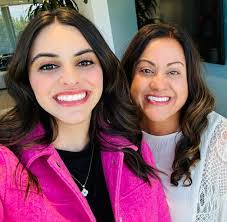 Mariah Bowen's Instagram, Twitter & Facebook