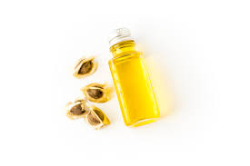 L Huile De Moringa Est Un Soin Ancestral Et Source De Bienfaits Merveilleux Pour La Peau Et Les Cheveux Labocreation