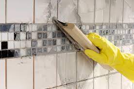 Wie sie ihren küchenspiegel ohne viel aufwand verschönern, zeigen schritt für schritt die folgenden. Fliesenspiegel In Der Kuche Diy Academy