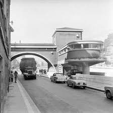 Epingle Par Ot Grenoble Alpes Metropole Sur Le Telepherique De La Bastille A 80 Ans En 2014 Tourisme Telepherique Isere