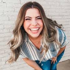 Abbey Hancock's Instagram, Twitter & Facebook