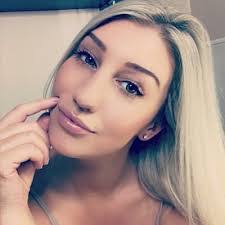 Eleanor Brooke's Instagram, Twitter & Facebook