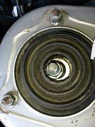 Salah satu komponen tersebut adalah engine mounting atau dudukan mesin. Absorber Mounting Rosak Petronas Lubexperts Tc Autocare Facebook