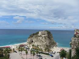 Mar 18, 2021 · tropea und capo vaticano sind zwei der hauptattraktionen dieser region. Michelangelos Reiseerinnerungen Italien Kalabrien Tropea