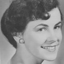 Joyce Dillow's Instagram, Twitter & Facebook