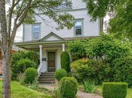 View 31 Photos Of This 725 000 4 Bed 3 0 Bath 3092 Sqft Single Family Home Located At 193 Morton St Ashland Or 97520 Built In 1903 Mls 2987412 With Images Ashland