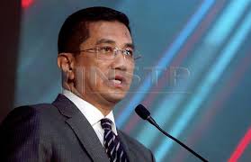 Azmin perlu adil dalam mengkritik Anwar