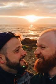 Gay Oregon Travel Journal: Crater Lake, Waterfalls & Pacific Coast