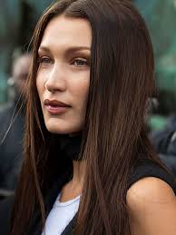 Von blond auf braun selber farben ohne grunstich mit aspirin und. So Findest Du Den Perfekten Braunton Fur Deine Haare Stylight