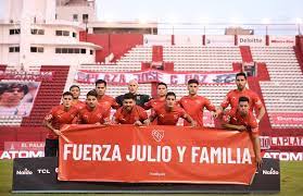 Recientemente julio falcioni perdió a su esposa, ada adela palka, tras una larga batalla contra este logro hizo que falcioni largara toda la emoción contenida y rompió en llanto en pleno estadio. Dd1zzps8epbg2m