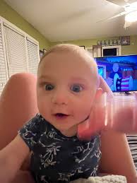 Introducing solid foods to 6-month-old baby?